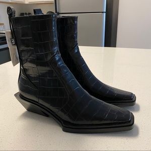 NWT Zara Black Crocodile booties size 7.5